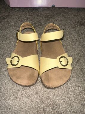 Old Navy Yellow Girls Buckle Strap Sandals